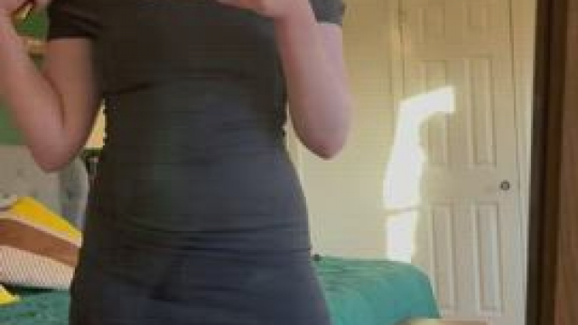 Hi hot mom lovers! Front or back of this hot mom of 2? 39f