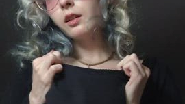 Showing my big 19yo tits[Drop]