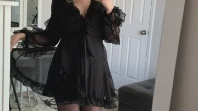 Would you take this 30yo mom on a date?