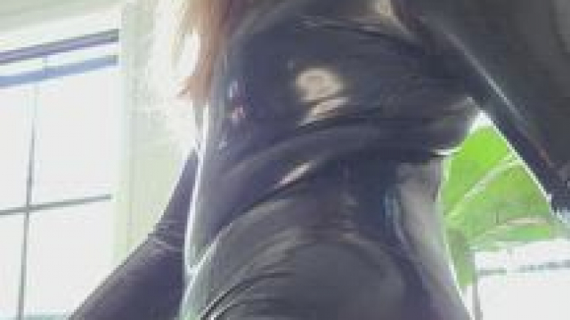Looks like it's a new catsuit type of day today!! Still working on getting mine 