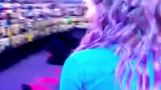 Peyton’s ass in tight jeans 