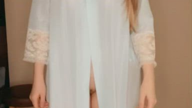 Body perfection is probably the most frightening sub to play around in. So I’ll 