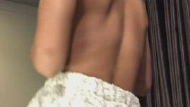 Where do you wanna cum for me?