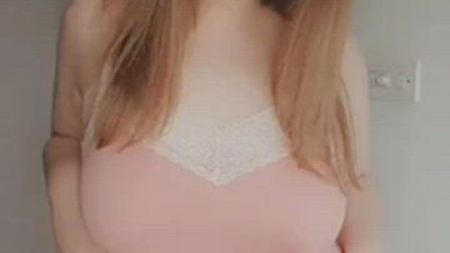 (Reveal) who likes natural titties? ??