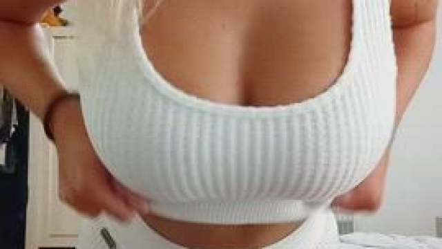Would you cheat on your girl and fuck me?