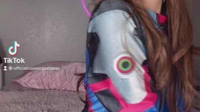 Oh, silly D.Va!