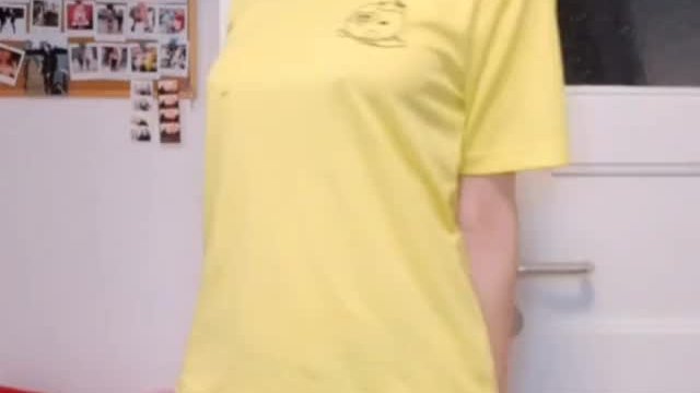 do you like cute girl (take her free collection with vids in the comments)