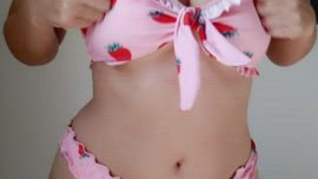 Can you help me take off my bikini?