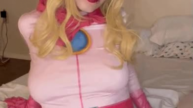 Would you fuck irl Princess Peach? (bludbf) [Super Mario Bros]