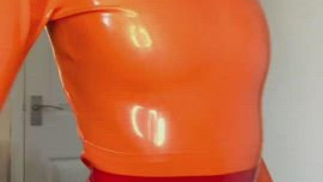 Latex Velma Cosplay