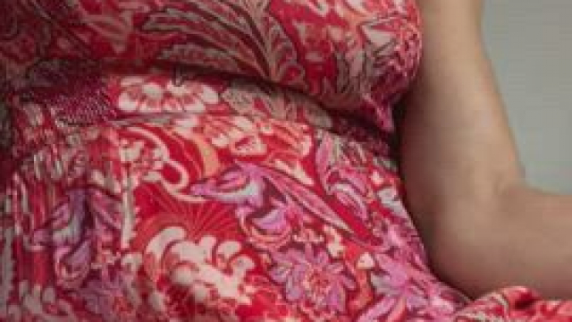 Naughty mommy [GIF]