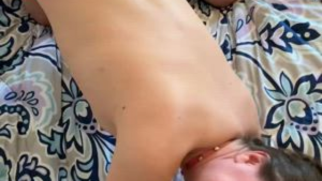 I'm the rebound gal you can call when you need a quick blowjob to take the edge 