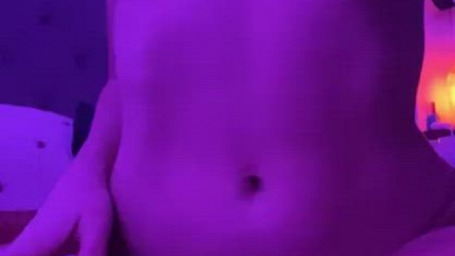 Sending a masturbating video to every guy that upvotes ?? (My auto reply is on)[
