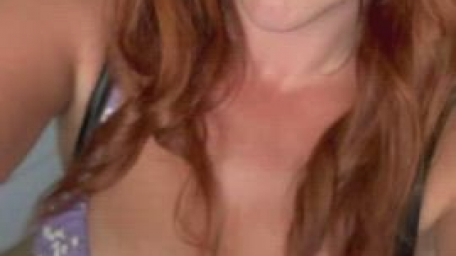 Average mom of 3 do you like redheads
