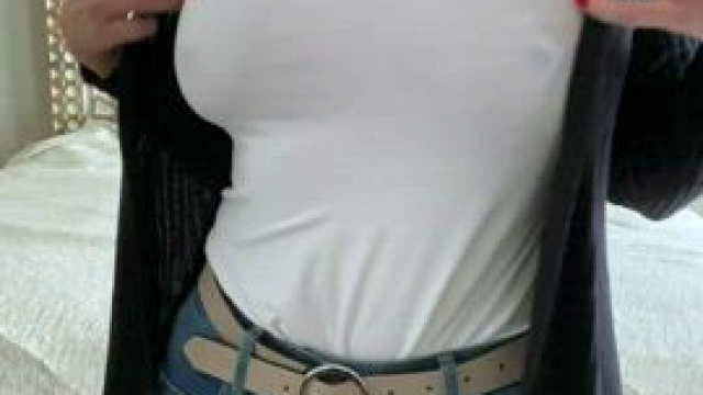 Modest 40 yo Minivan Mom in the streets, Naughty Vixen MILF Goddess in the sheet