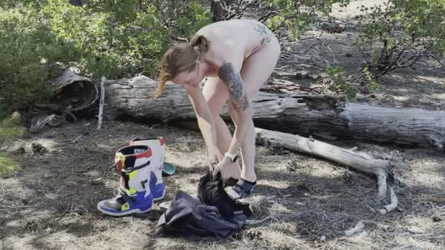 Finals are done, so watch me get dressed after being naked on a trail ride. Enjo