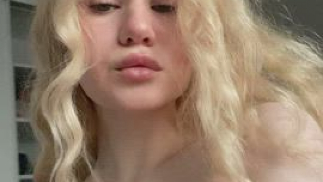 my boyfriend cheated on me so now I show my tits on reddit, enjoy x