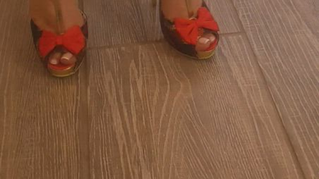 Heels Only