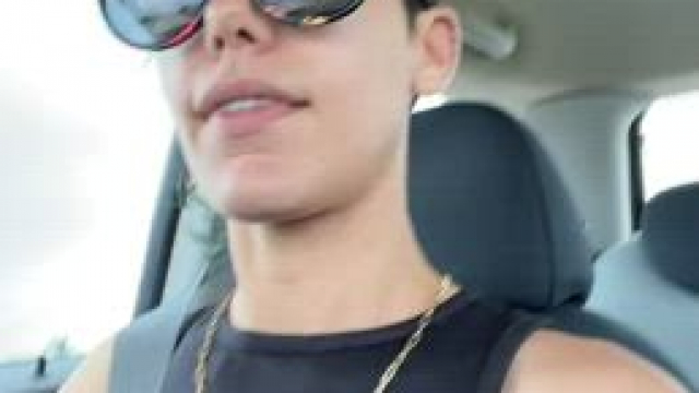 I like flashing my titties every time I run a red light