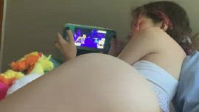 anyone wanna grind with me ?