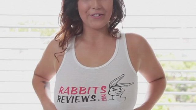 Revealing her beautiful boobs