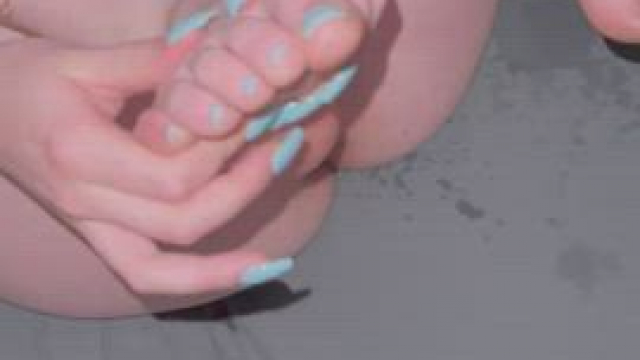 Blue Feets