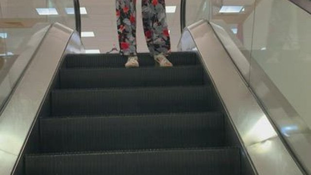 1st time flashing on the escalator [GIF]