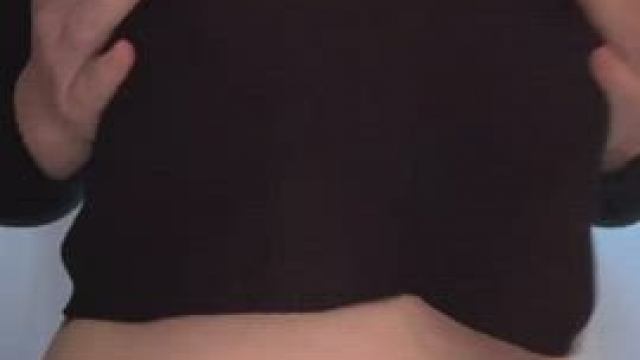 Naked bouncing tits