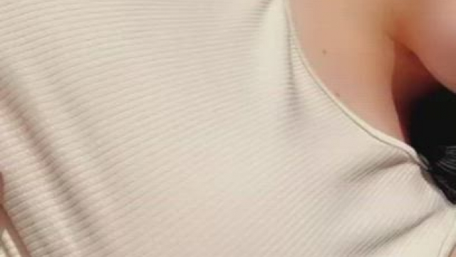 Put a load of cum on them