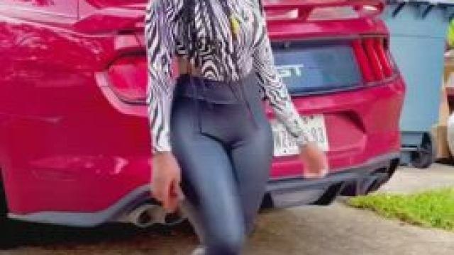 Curvy walk
