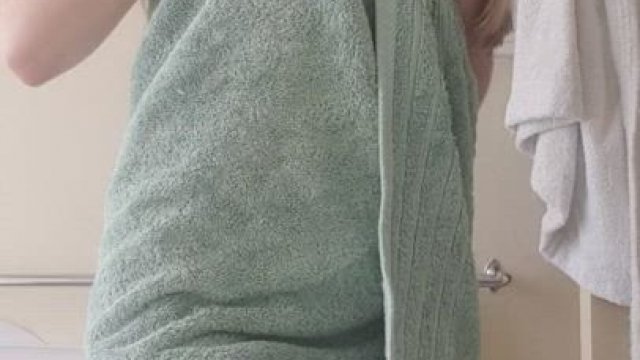 Cute Shower Girl