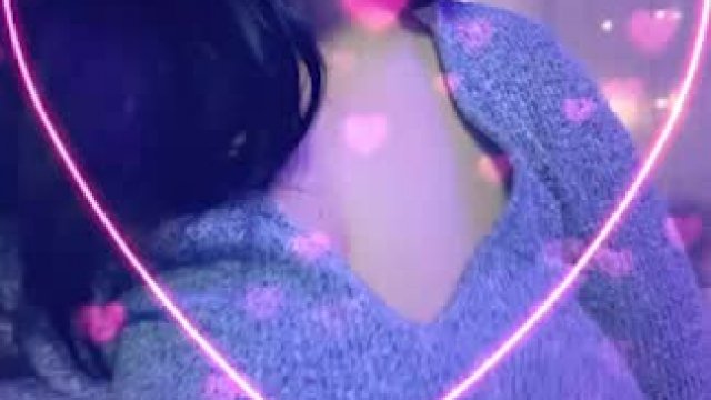 I can't keep my tits covered for long periods of time 