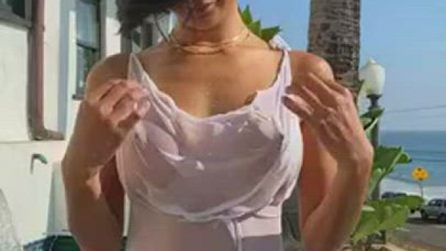 HER FULL PACK IN COMMENTS??????