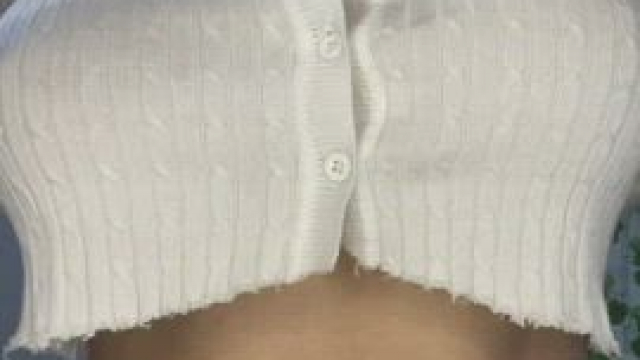 my tiddies want your love ??