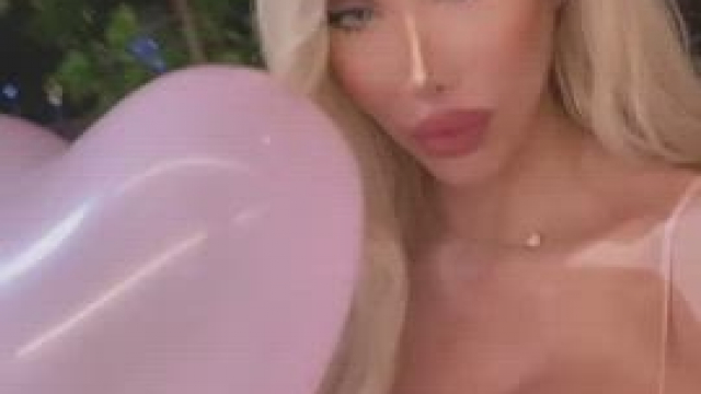 I love my balloons