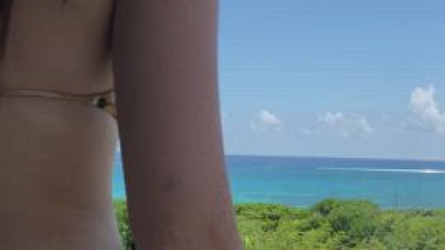 need a travelbuddy so I can fukk at this balcony.. anyone down