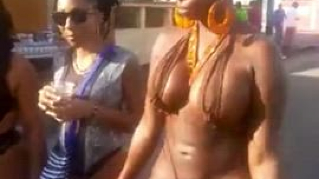 she became a celebrity for the day because of her body