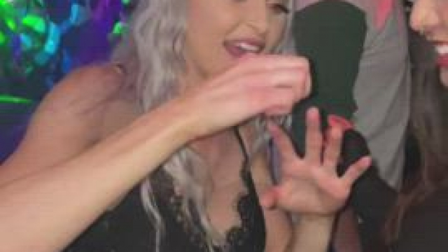 club babes playing