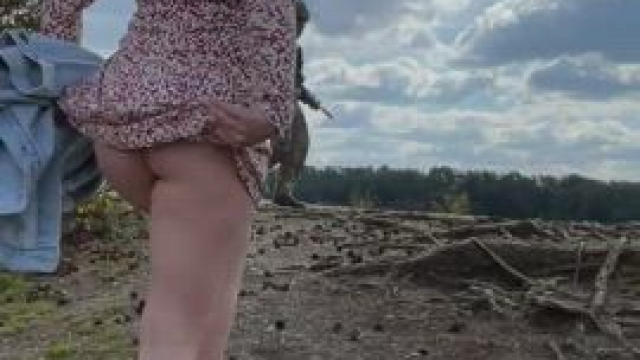 Exposing my ass to the army [gif]
