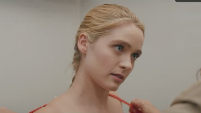 Kristin Davis & Greer Grammer in Deadly Illusions (2021)