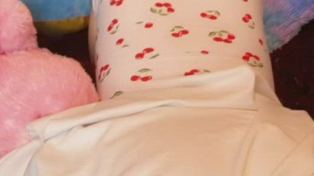 [OC] I love being a Good little 18 year old Cum slut for Daddy !