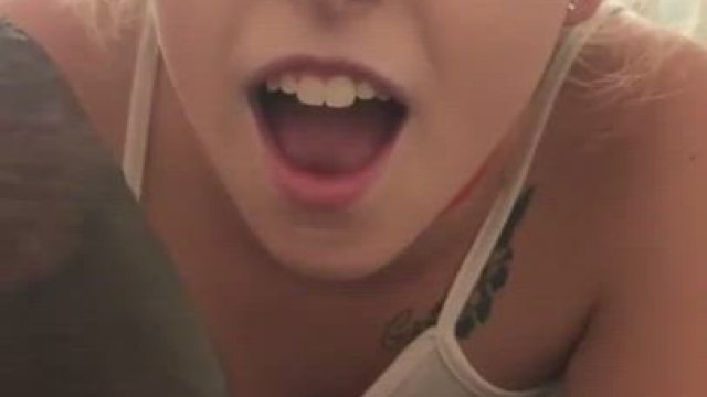 Cutie sucking big bbc