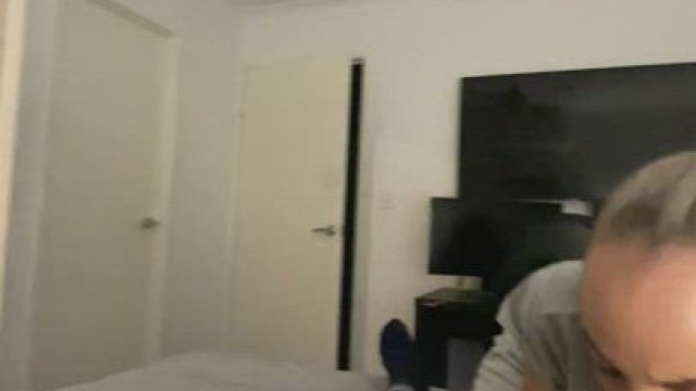 I'm a skinny blonde who likes to s*** BIG d***. See what else I can do. D*ck Rat