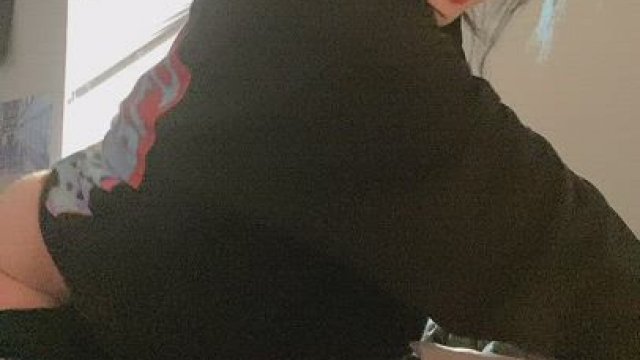 Hot Chick Updated Content in Comments