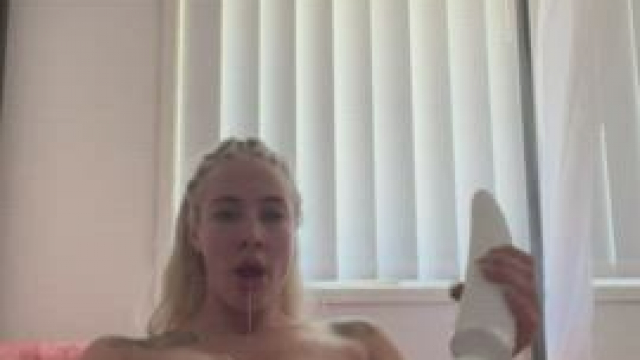 Dildo or Vibrator