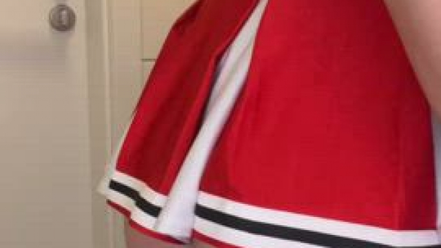 what the skinniest guy on the team gets to see in the locker room