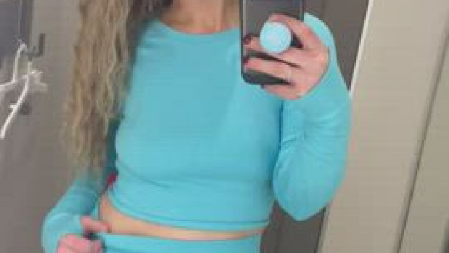 Come in here and try on my pussy
