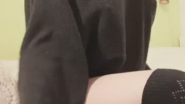 Lady in black flashing awesome tits