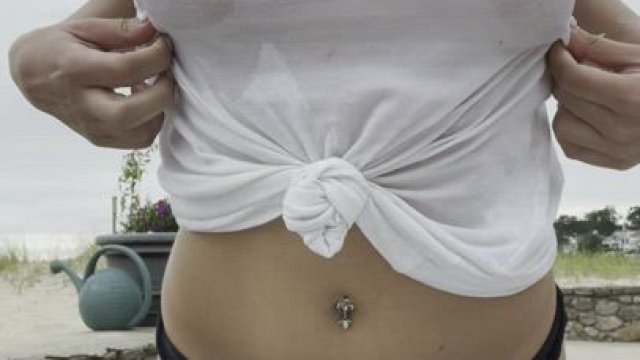 White tee [gif]
