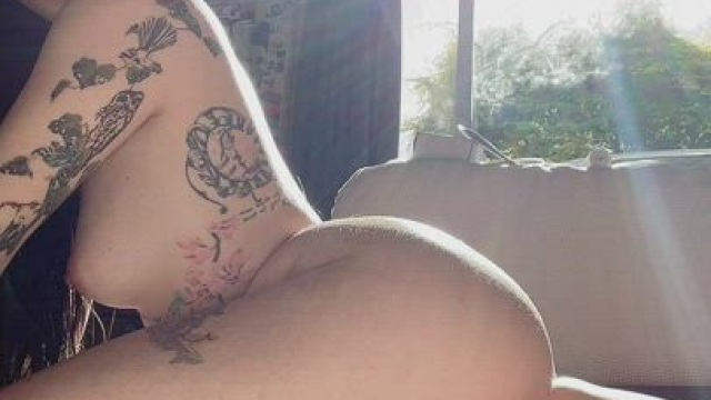 Peek-a-boo pussy!